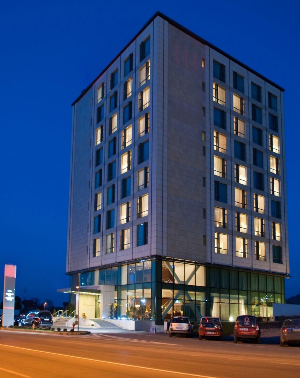 Hotel Hp Tower One Brasov Exterior photo